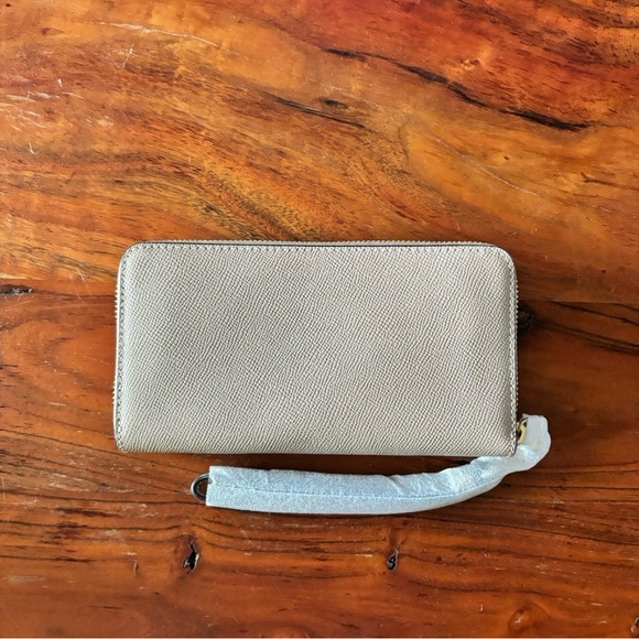 Coach long zip wallet *NEW* - Picture 4 of 5